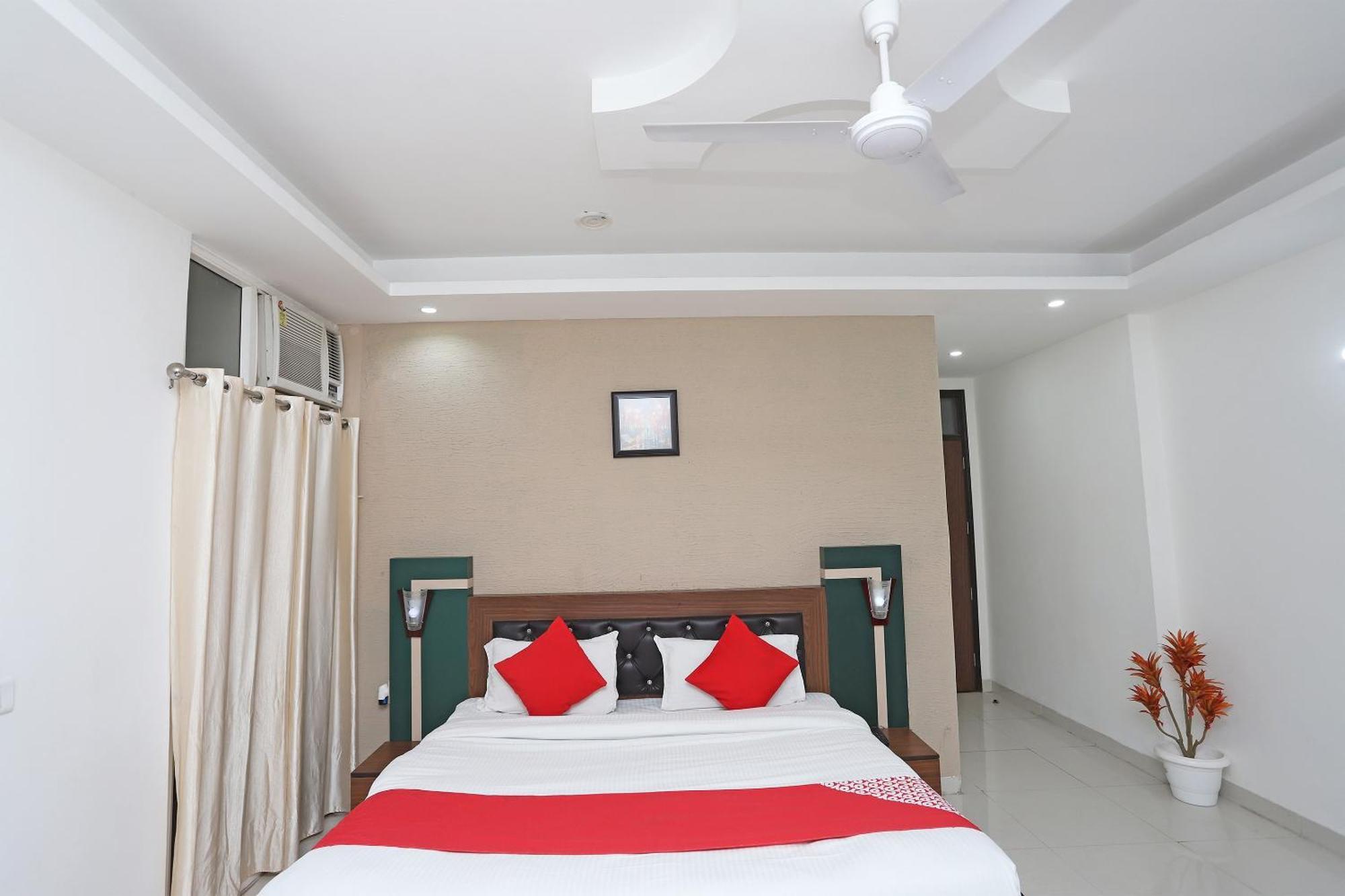 Super Capital O Levanti Near Aravali Biodiversity Park คูร์เคาน์ ภายนอก รูปภาพ