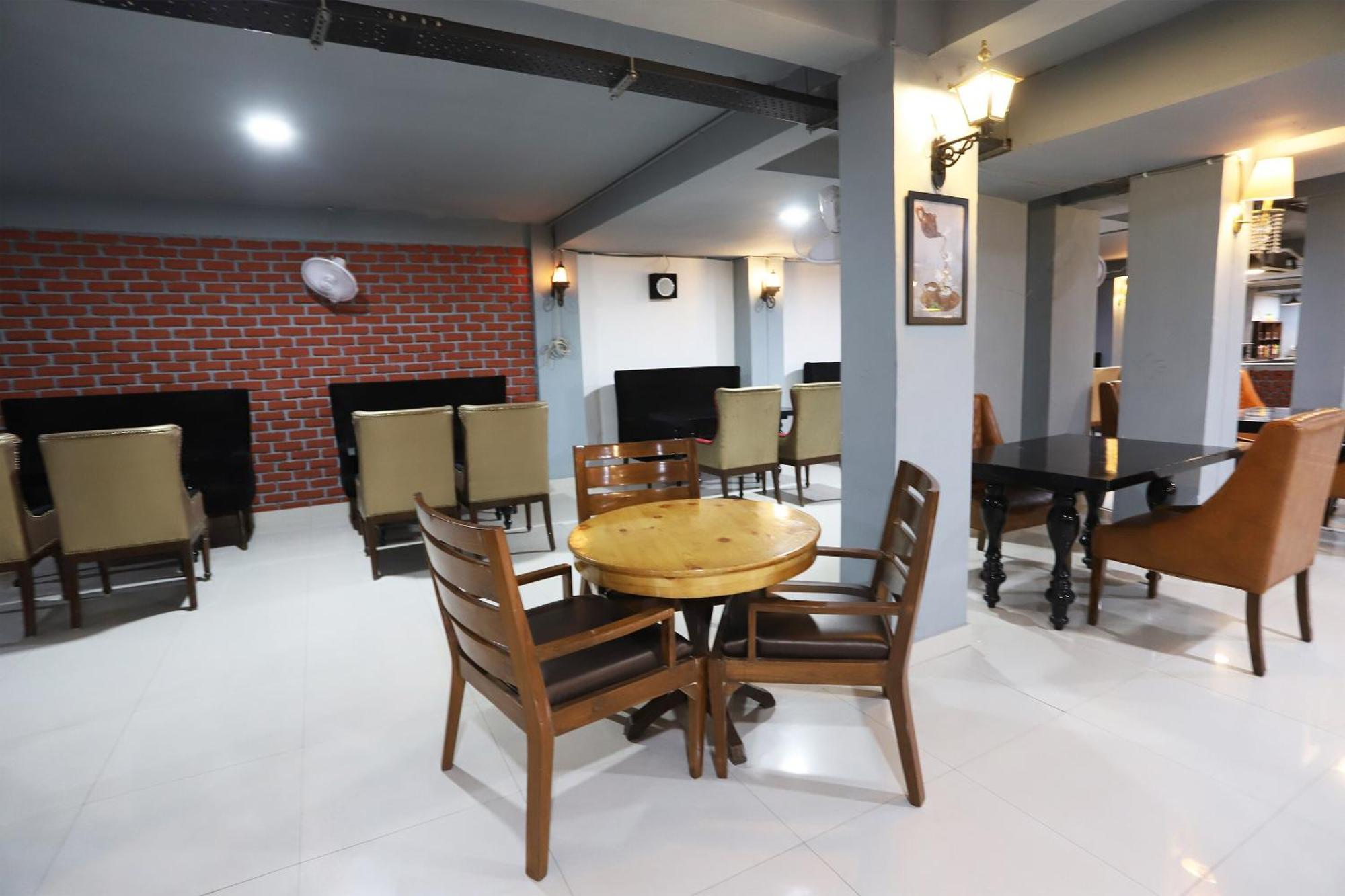 Super Capital O Levanti Near Aravali Biodiversity Park คูร์เคาน์ ภายนอก รูปภาพ